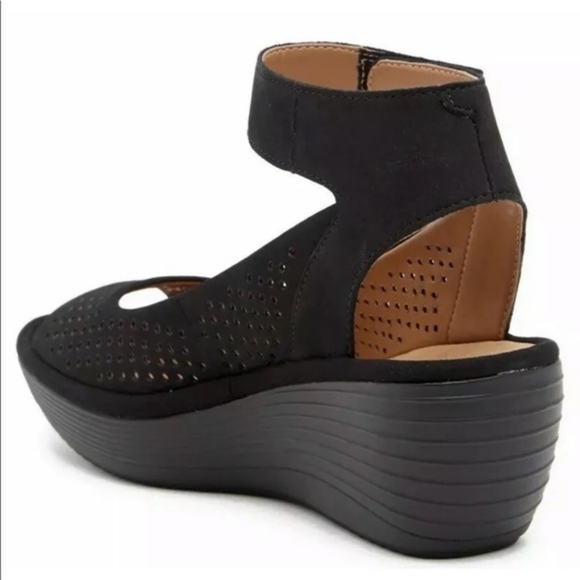 NEW Clarks Reedly Salene Wedge Sandal - Picture 2 of 3